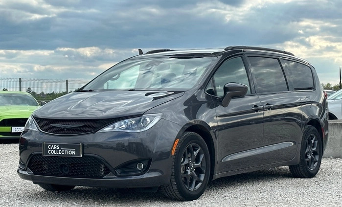 Chrysler Pacifica cena 129900 przebieg: 123703, rok produkcji 2018 z Kwidzyn małe 232